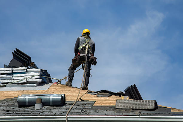 Professional Gutter Installation technician working in Willoughby, OH